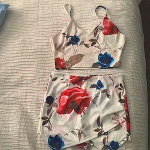 Cute 2 piece set! (Never worn)